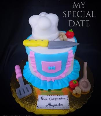 TORTA ARTESANAL DE LIBRA DECORADA PERSONALIZADA