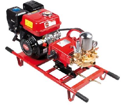 FUMIGADORA ESTACIONARIA ORUS  MOTOR A GASOLINA UN ROLLO DE MANGUERA
